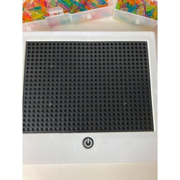 Hasbro Lite Brite Board 16 Patterns & Lights - Picture 3 of 8